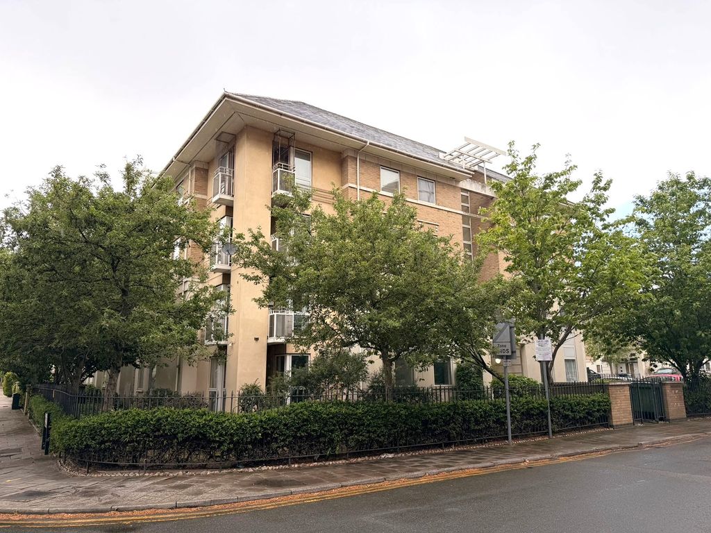Property photo 1 of 6