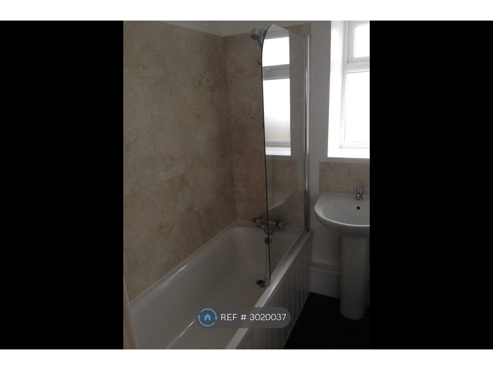 Property photo 3 of 5 Bathroom