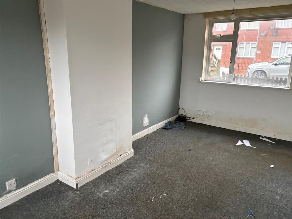 Property photo 3 of 5 1.Jpg