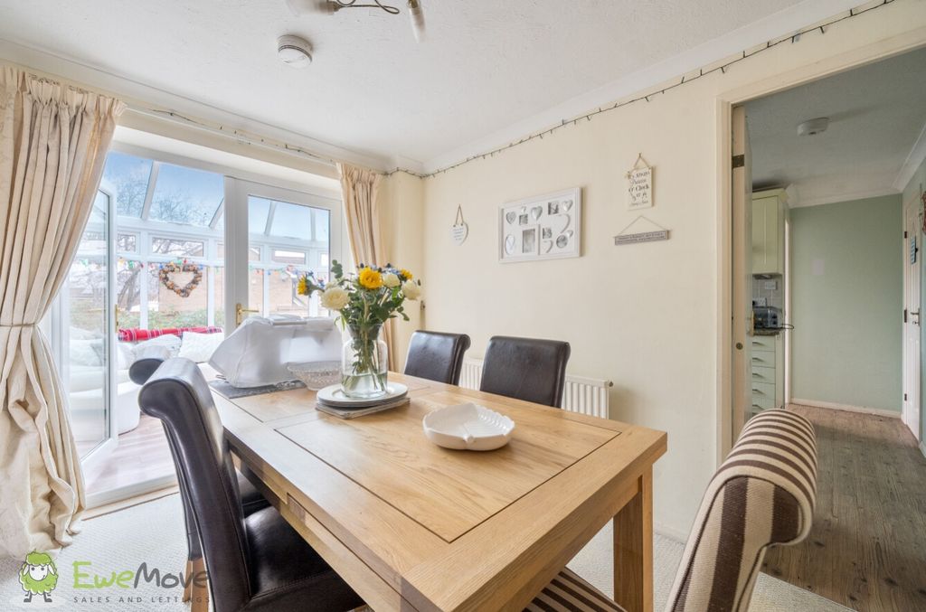 Property photo 3 of 22 Dining Room