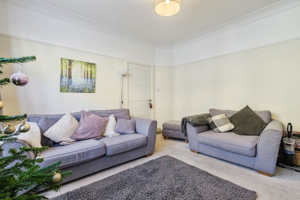 Property photo 3 of 29