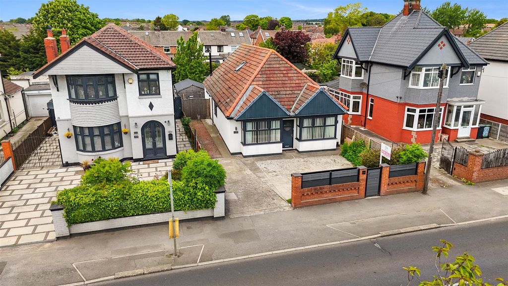Property photo 1 of 31