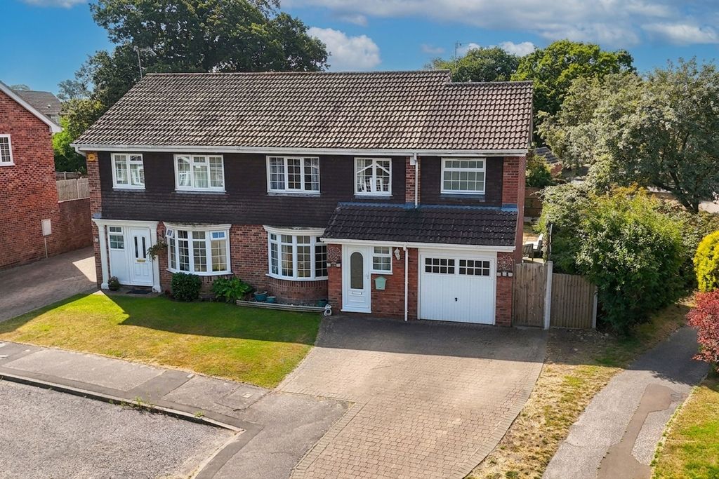 Property photo 1 of 27