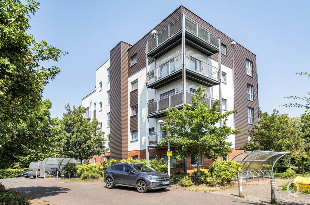 Property photo 1 of 21 Dfb23352-Fa8c-439...