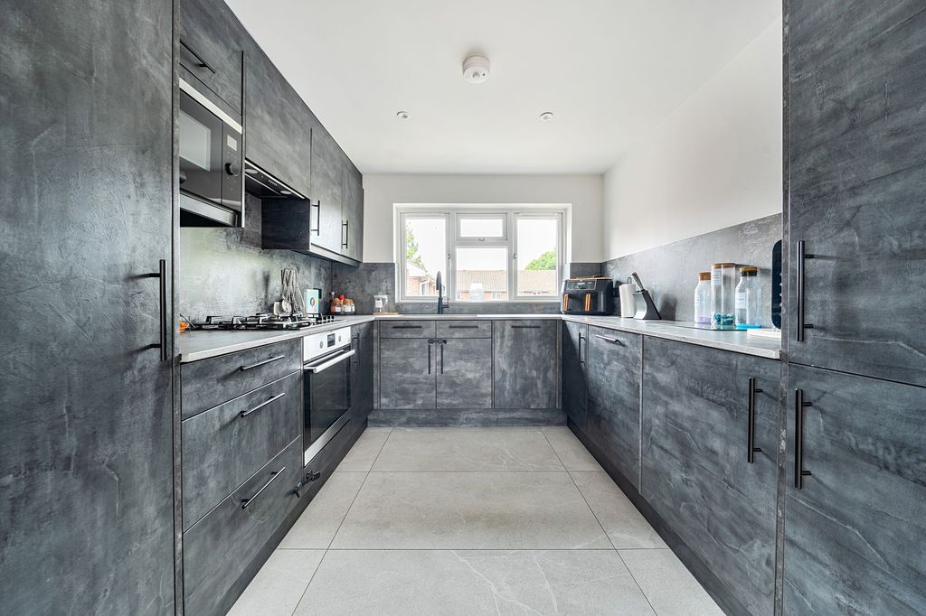 Property photo 1 of 16 Kitchen