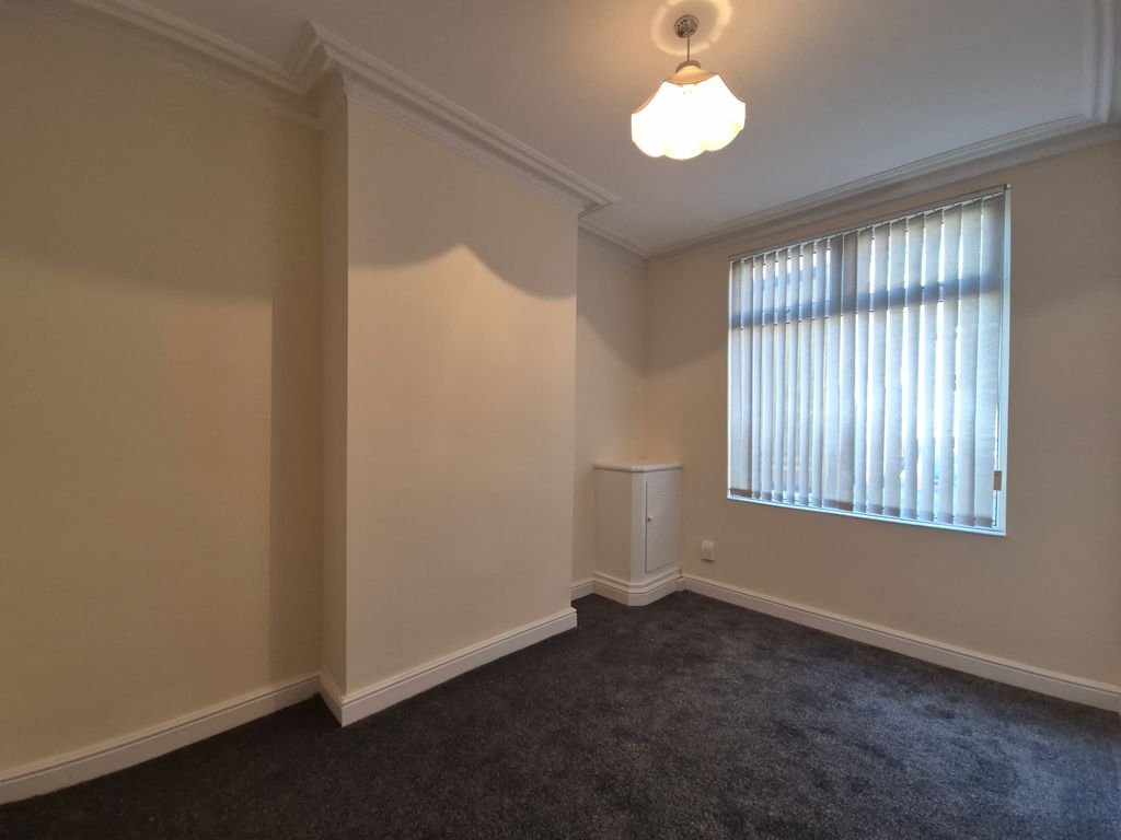 Property photo 2 of 12 Front Reception