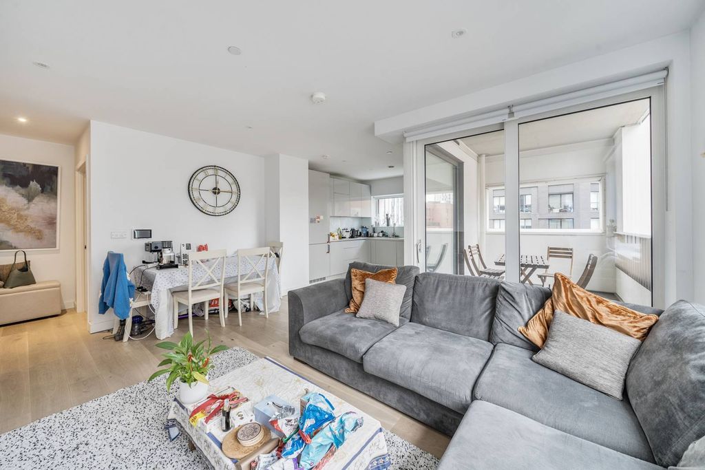 Property photo 1 of 19