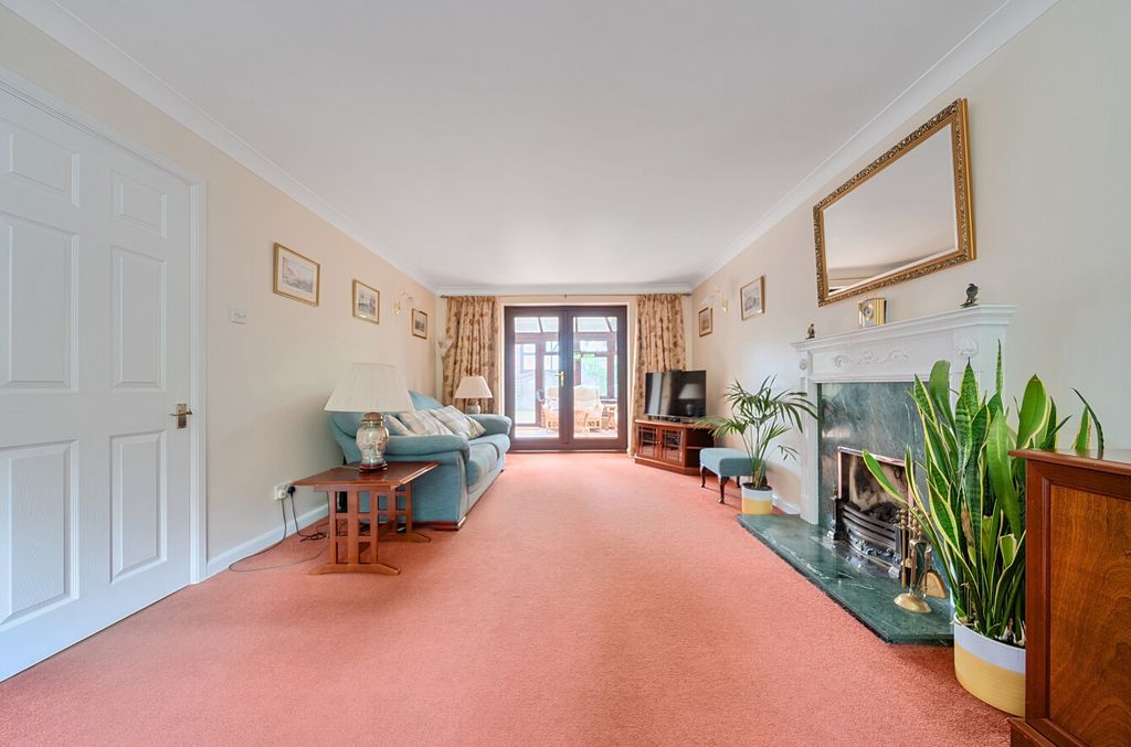 Property photo 3 of 16 1343492-28-68Af1B...