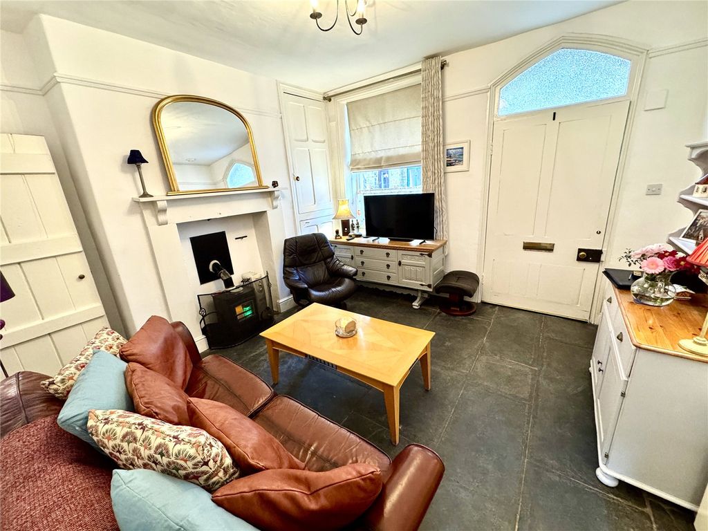 Property photo 3 of 11 Picture No. 05