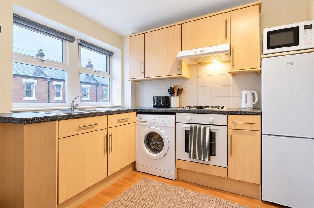 Property photo 3 of 6 8E3A71B9-78Bf-4cc1-A03F-E7c442De8418.Png