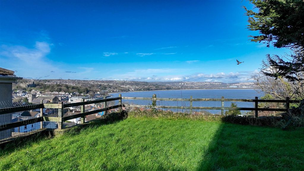 Property photo 3 of 36 Park View Drive-44.Jpg