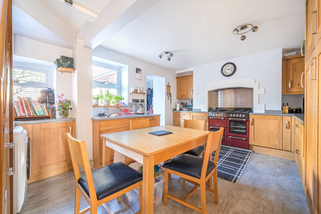 Property photo 2 of 24 1535733 (11)