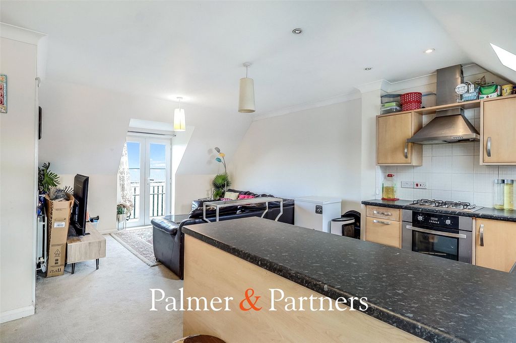 Property photo 3 of 12 Picture No. 01