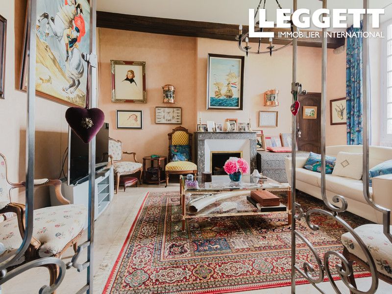 Property photo 3 of 10