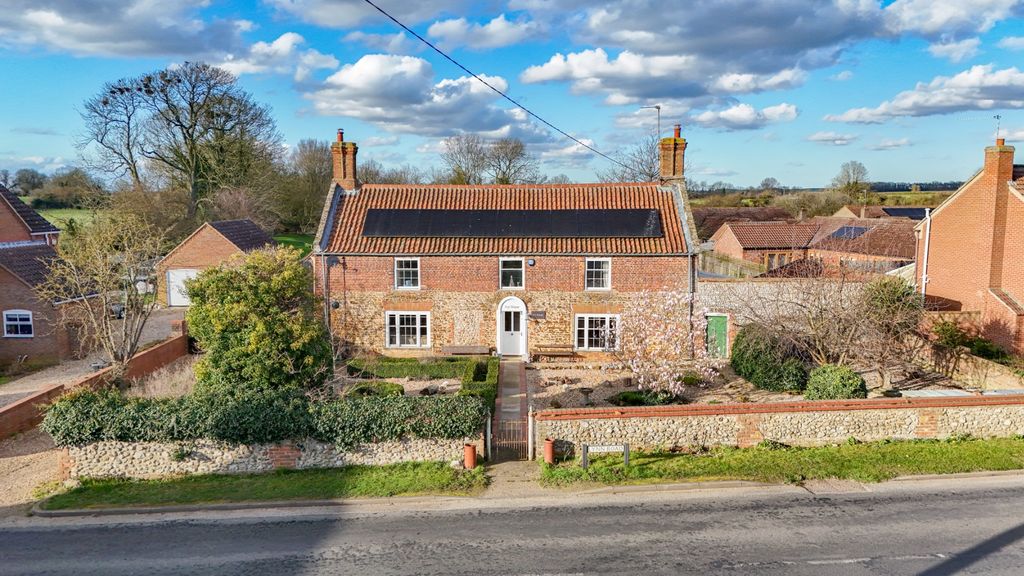 Property photo 1 of 54 4907894