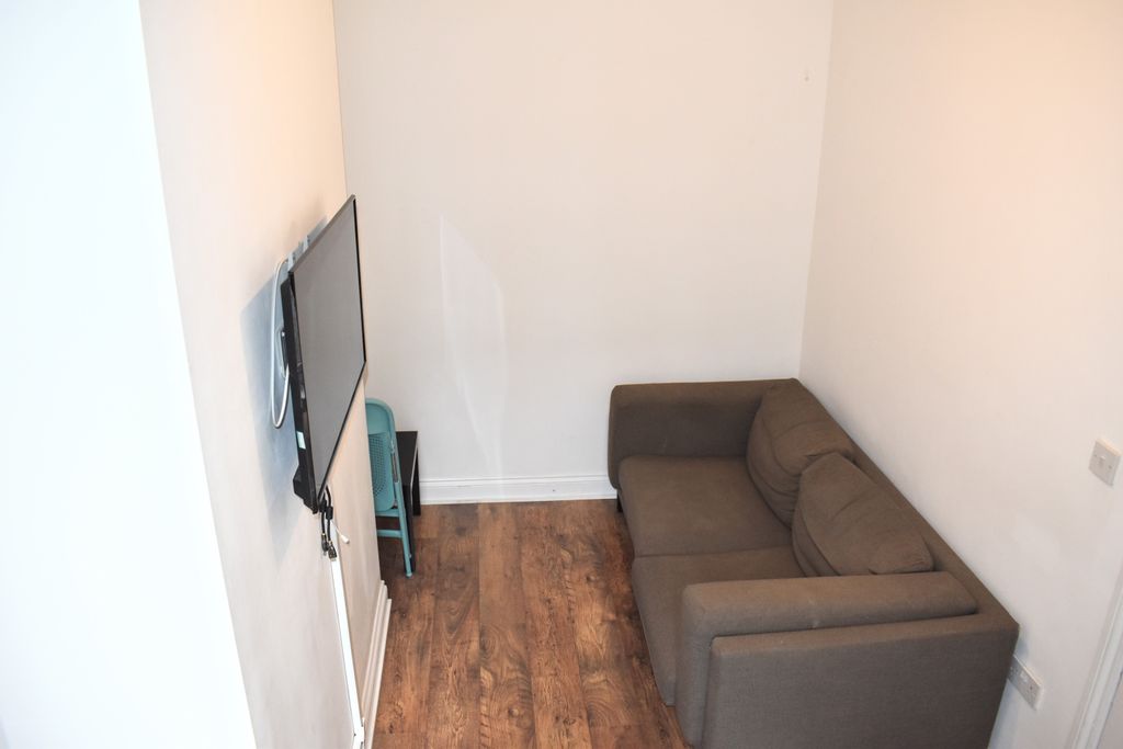 Property photo 3 of 19 Dsc_0336