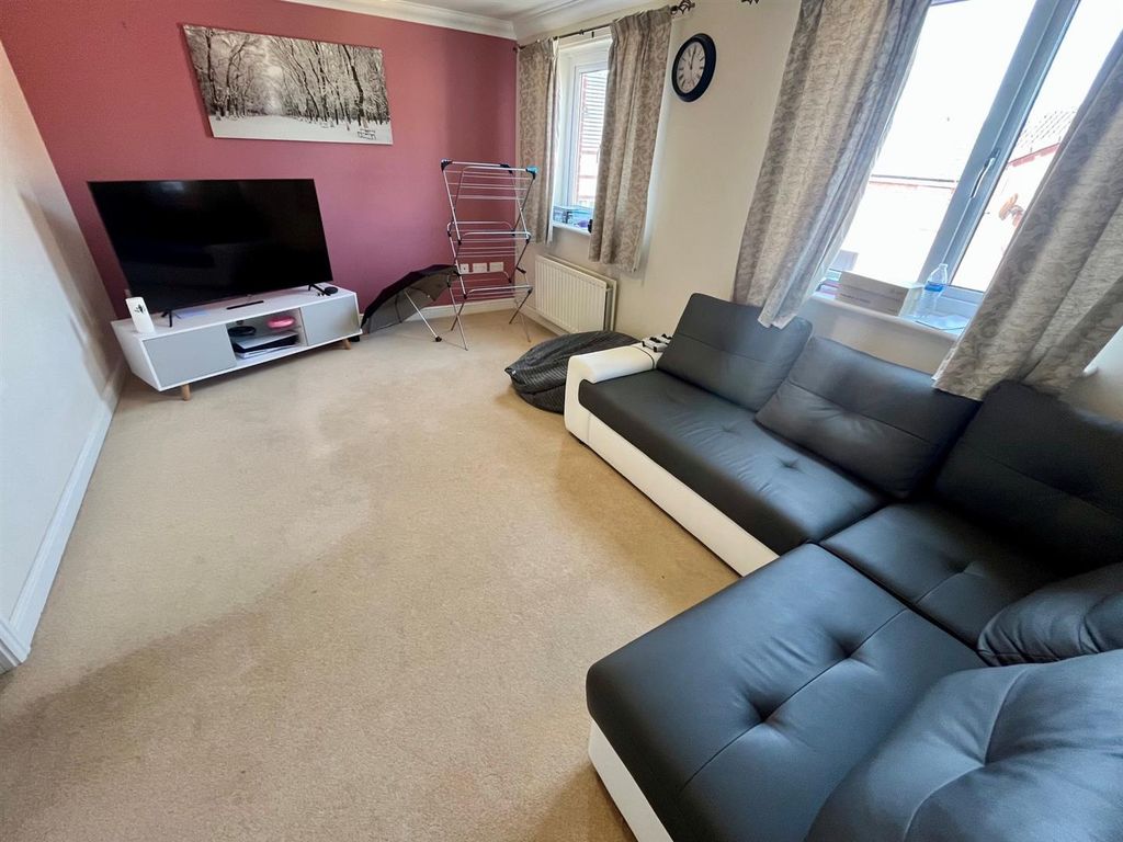 Property photo 3 of 11 4.Jpg