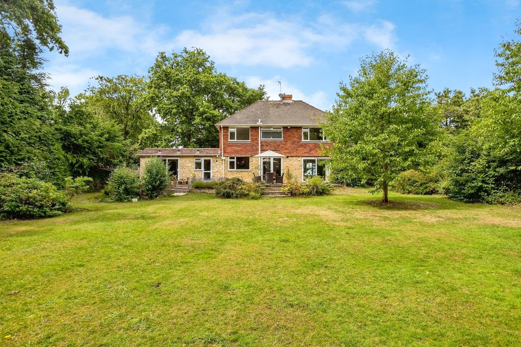 Property photo 3 of 17 Photo