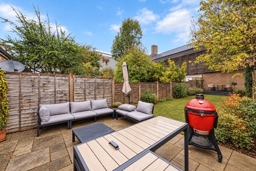 Property photo 2 of 14 Picture No. 27