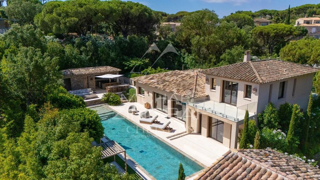 Property photo 1 of 6 Ramatuelle – Exceptional Contemporary Provençal Villa