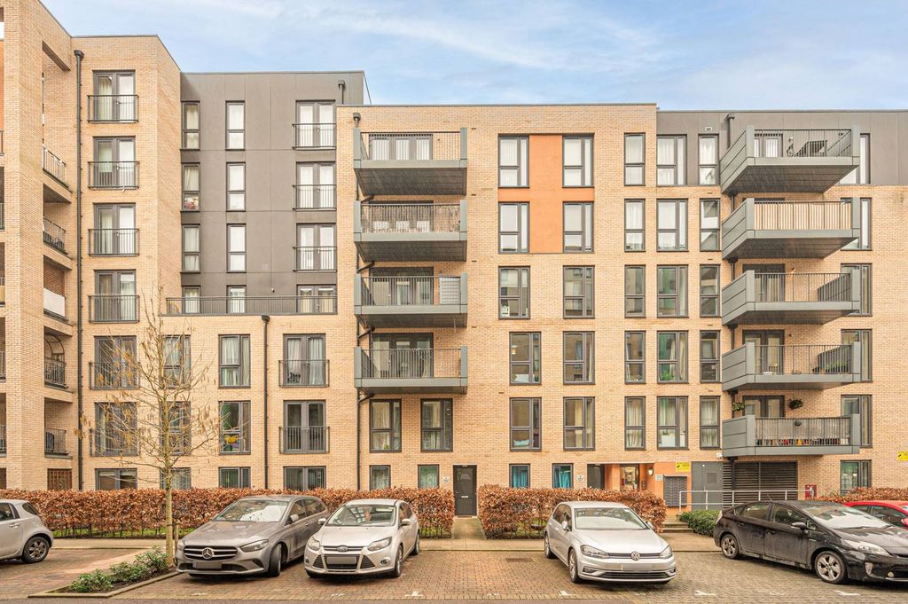 Property photo 1 of 7