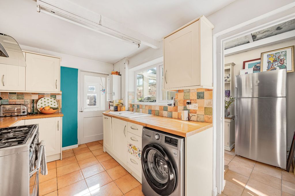 Property photo 2 of 13 Kitchen