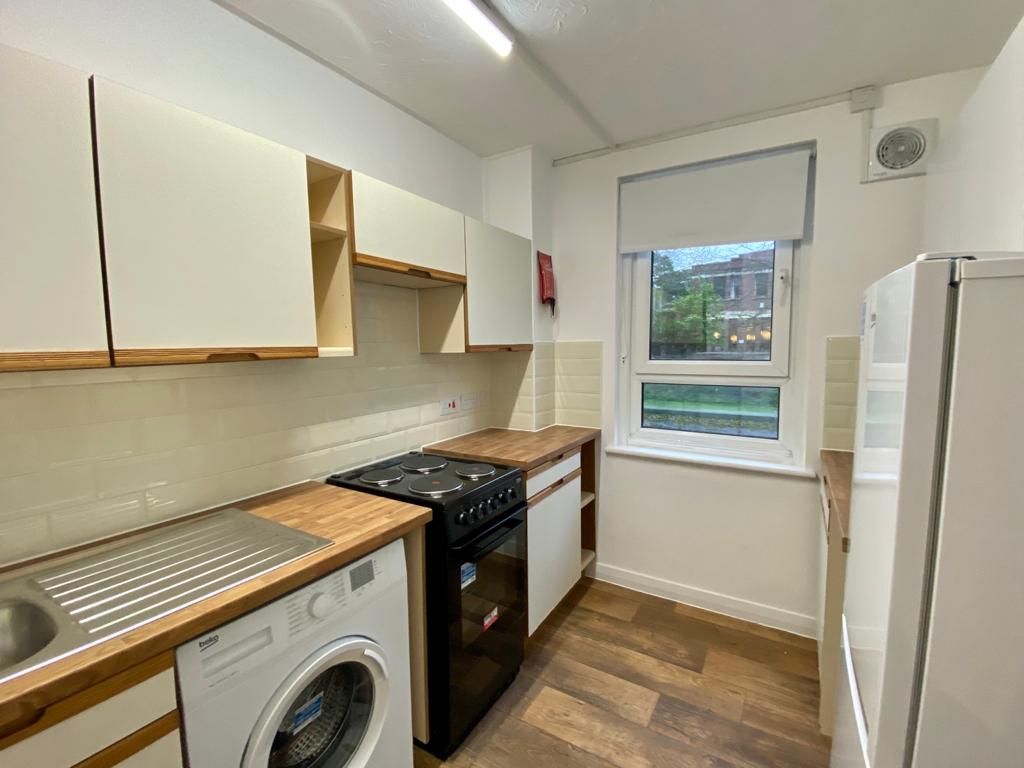 Property photo 2 of 8 Kitchen