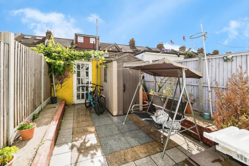 Property photo 2 of 15