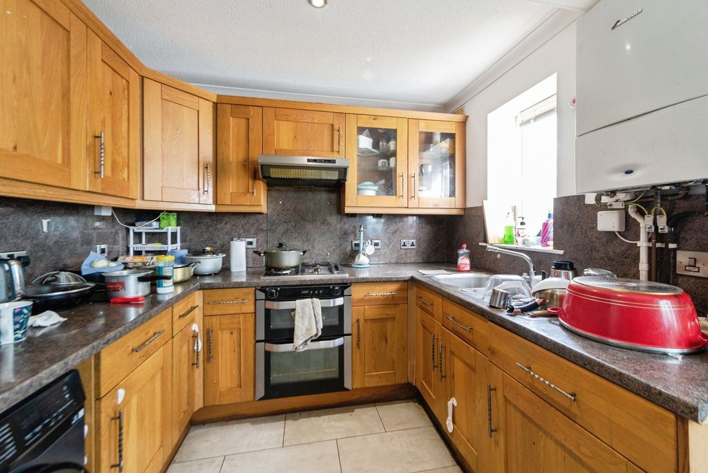 Property photo 2 of 11 Pbox-Img.Jpg