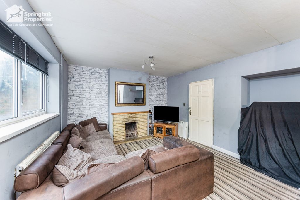 Property photo 2 of 16 1