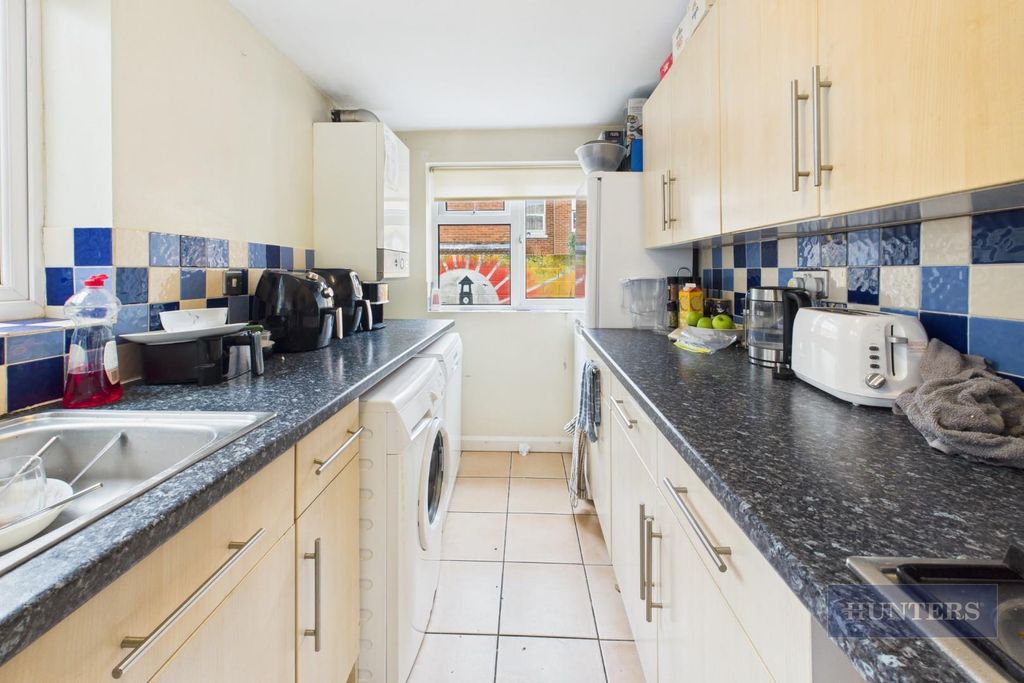 Property photo 3 of 12 Cam05152G0-Pr0272-Still008.Jpg