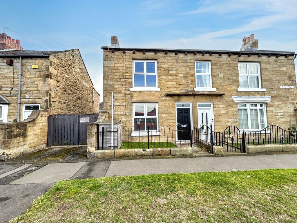 Property photo 1 of 9