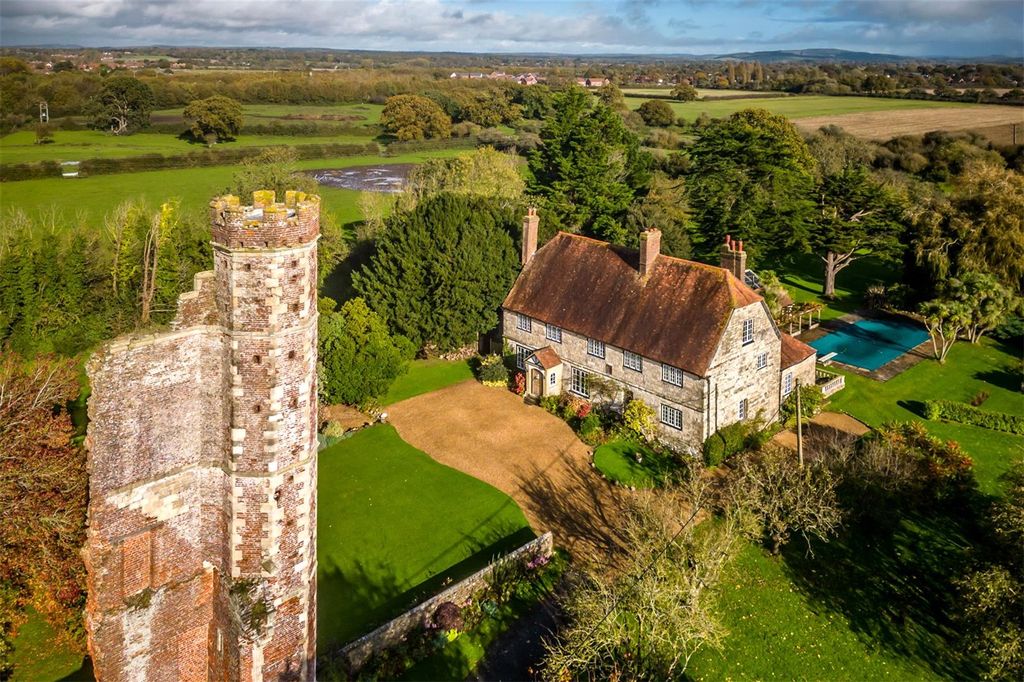 Property photo 1 of 59 House. Partnership