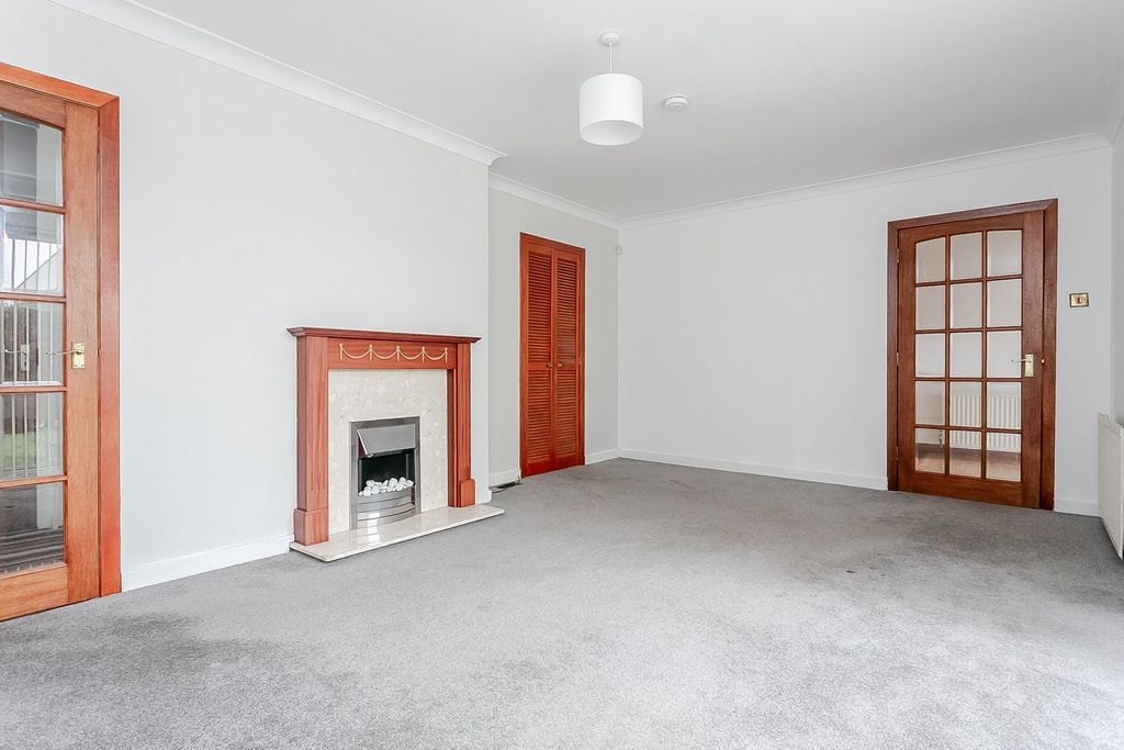 Property photo 3 of 26