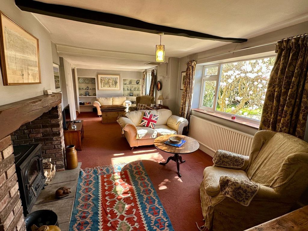 Property photo 3 of 19