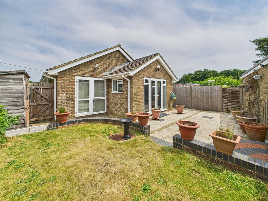 Property photo 3 of 17