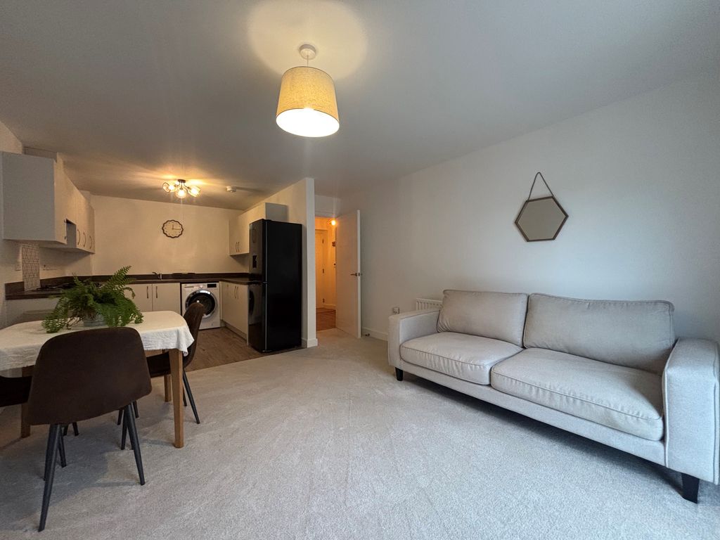 Property photo 3 of 8