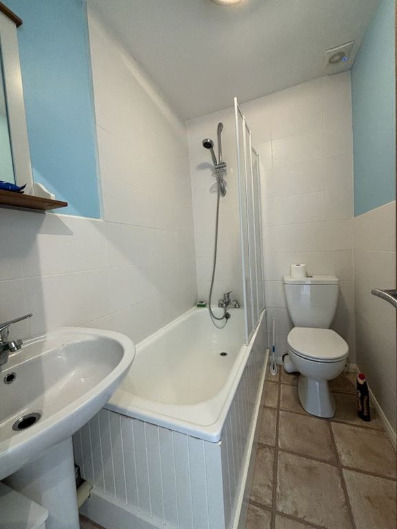 Property photo 3 of 7 41B 6
