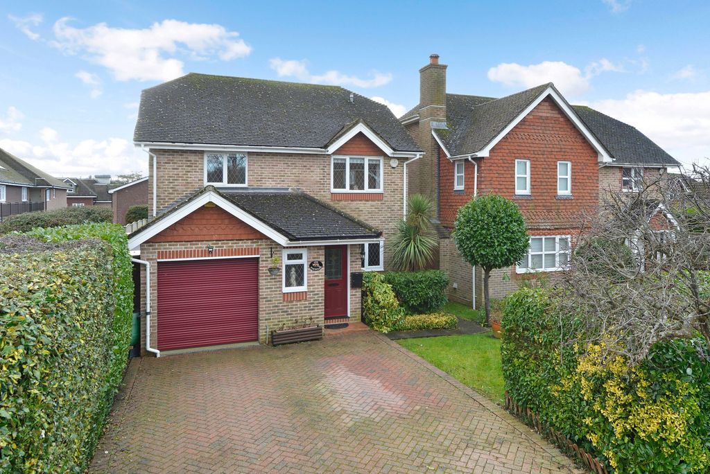 Property photo 1 of 17