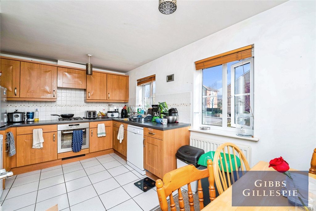Property photo 3 of 10 Picture No. 02