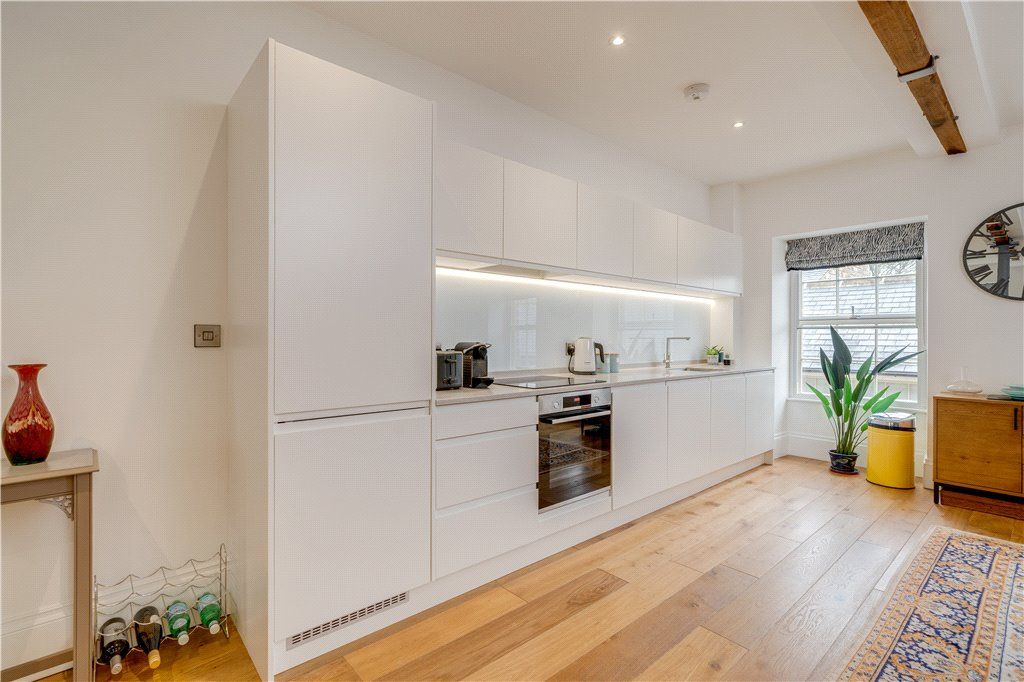 Property photo 2 of 14 Kitchen