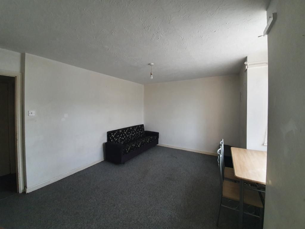 Property photo 2 of 6 Gallery