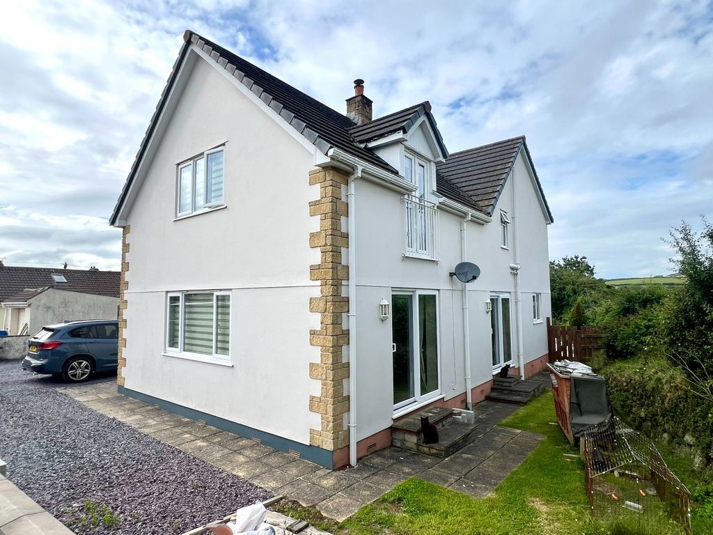 Property photo 2 of 29
