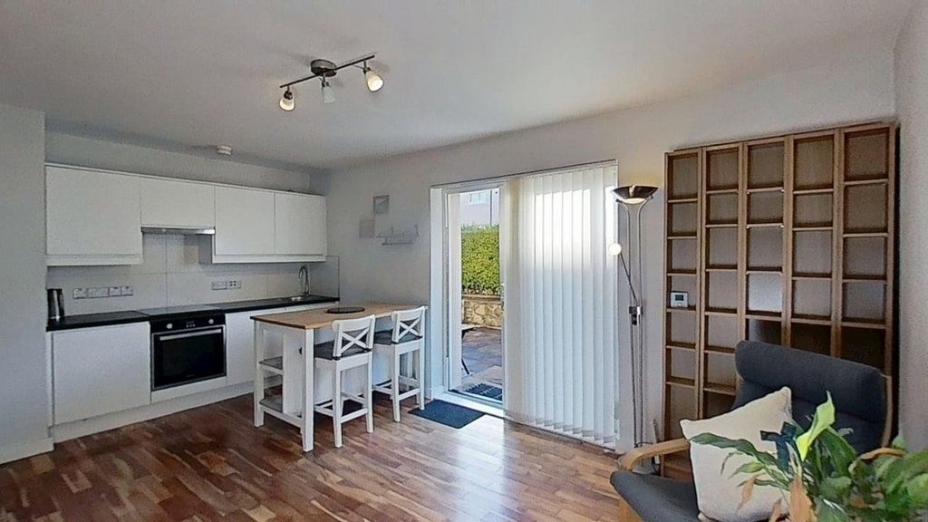 Property photo 3 of 25 Photo 3