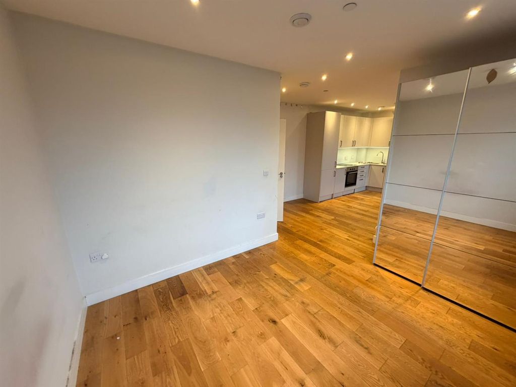 Property photo 1 of 5 F3A54B66-7379-456c-8d61-10E219Cb6Ff1.Jpg