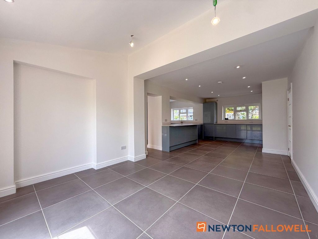 Property photo 2 of 32 Open Plan Dining Kitchen