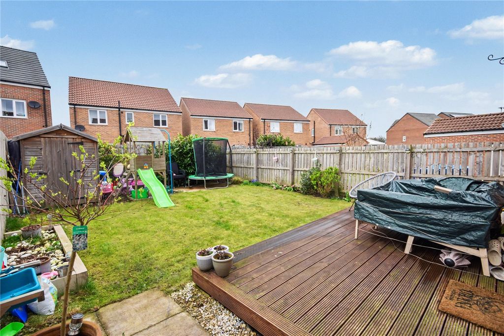 Property photo 2 of 16 Picture No. 14