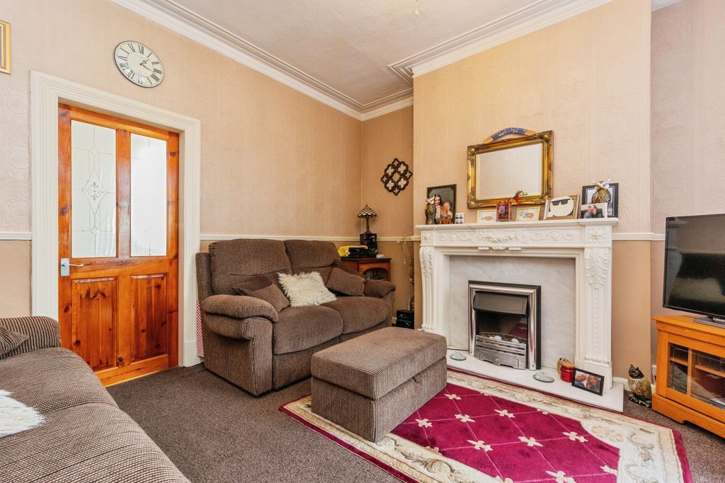 Property photo 2 of 15