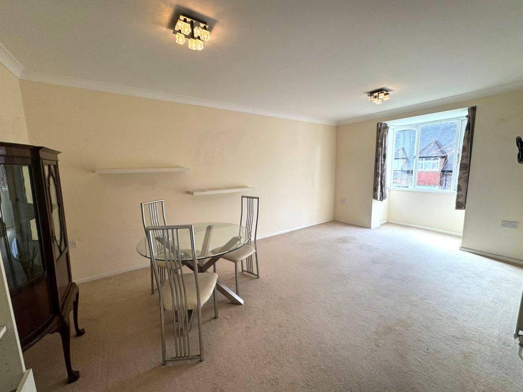 Property photo 3 of 10 Gallery