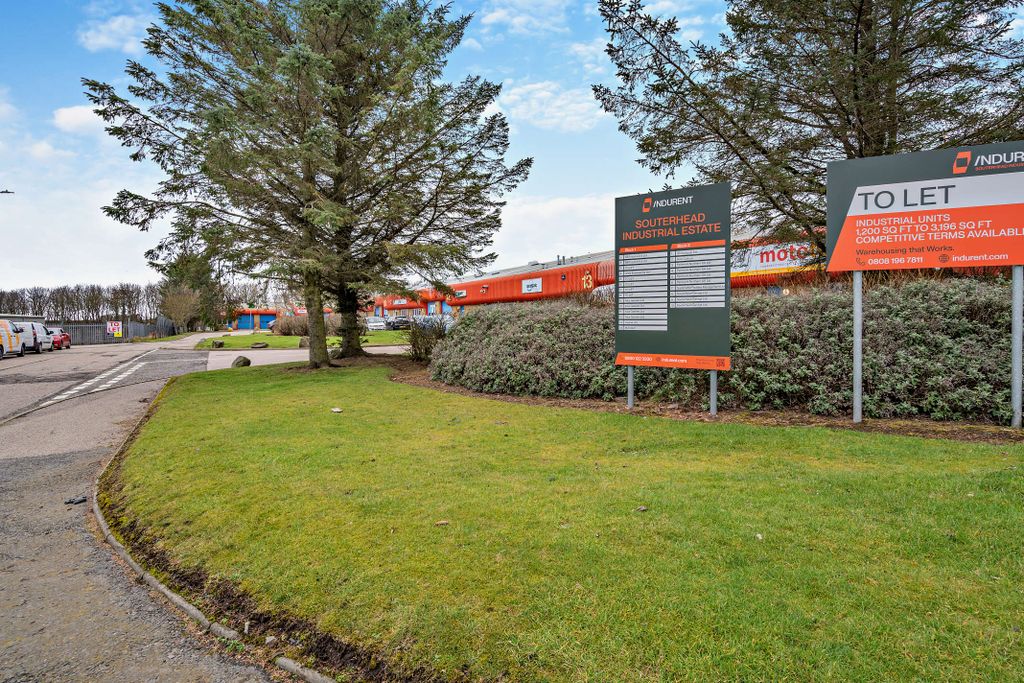 Property photo 2 of 3